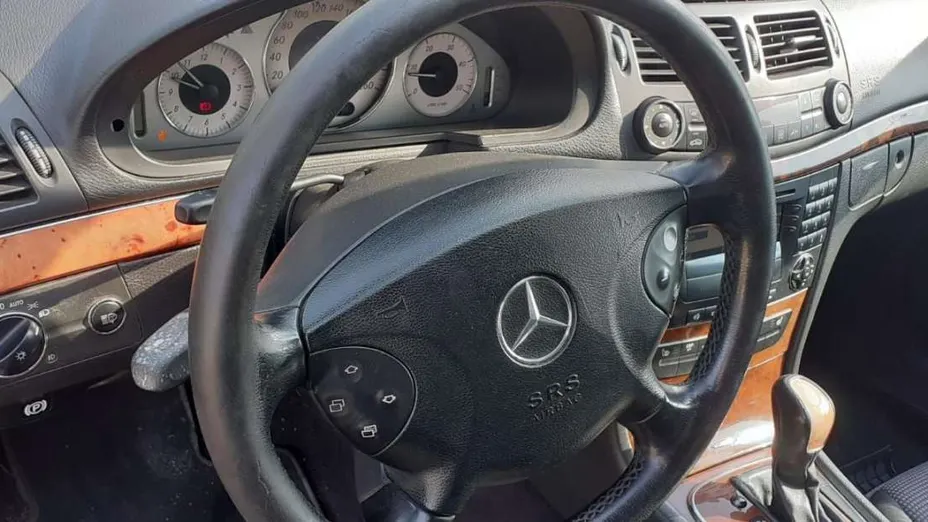 MERCEDES-BENZ E Klasa -