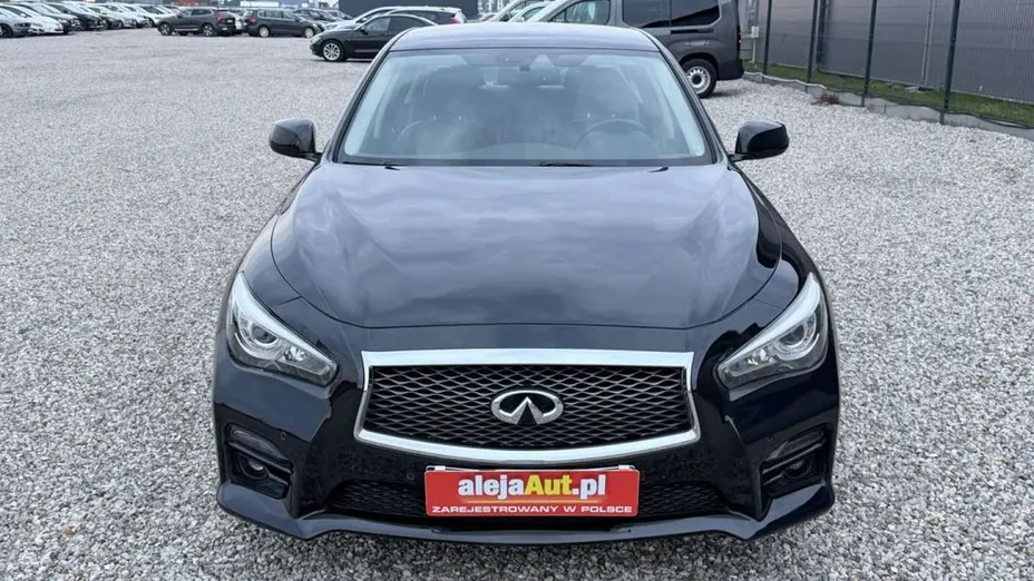INFINITI Q50 -