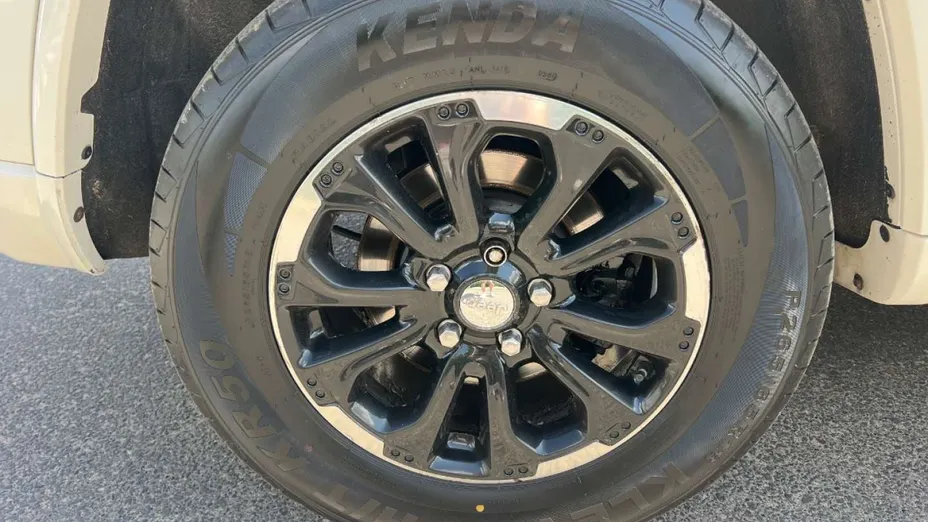 JEEP Grand Cherokee -