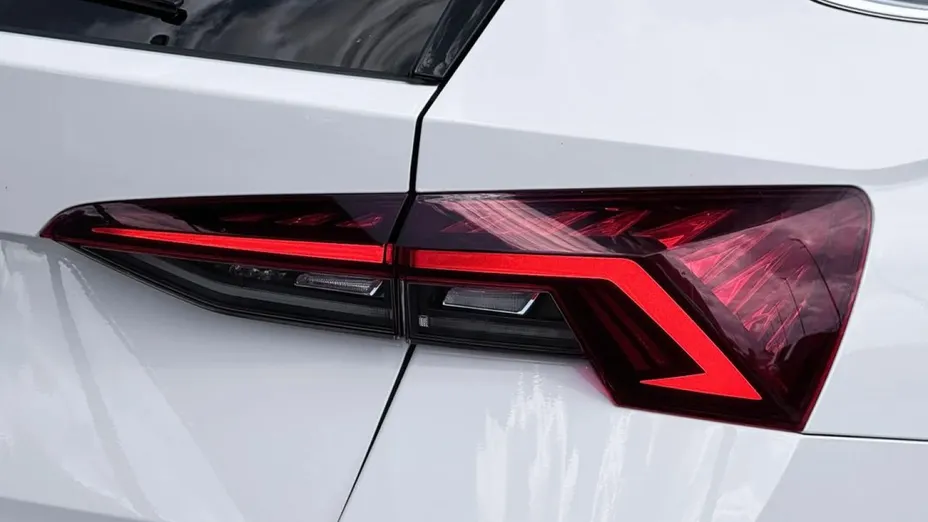 SKODA Octavia -