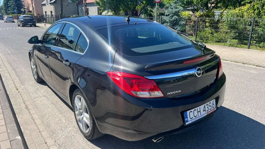 OPEL Insignia -