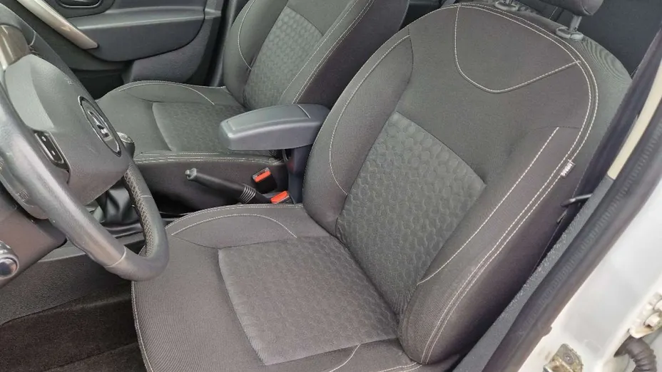DACIA Logan -