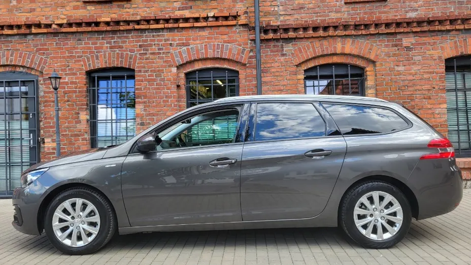PEUGEOT 308 -