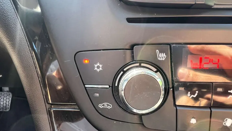 OPEL Insignia -