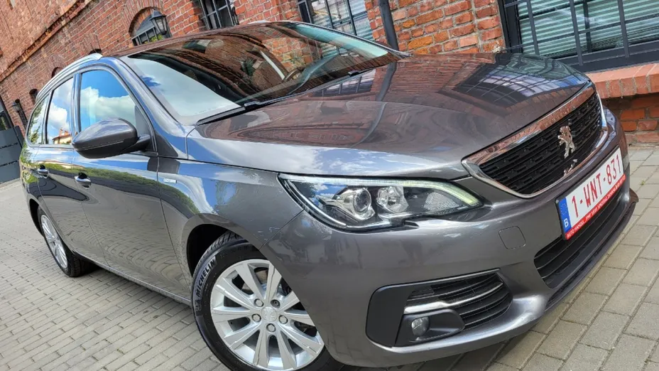 PEUGEOT 308 -