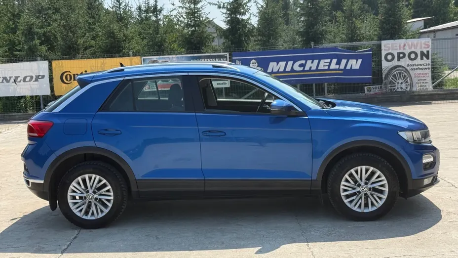 VOLKSWAGEN T-ROC -