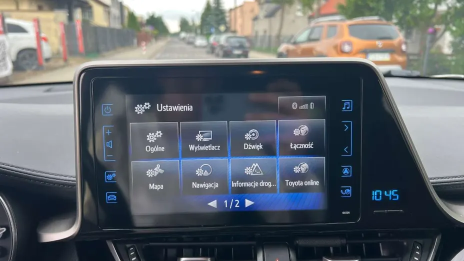 TOYOTA C-HR -