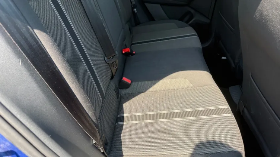 VOLKSWAGEN T-ROC -
