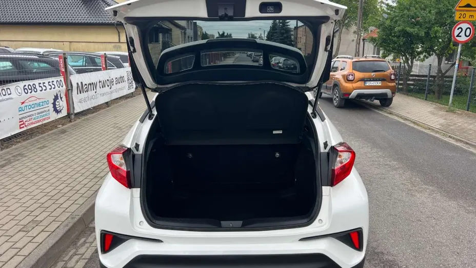 TOYOTA C-HR -