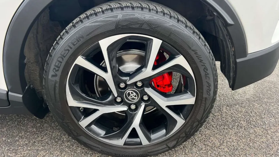 TOYOTA C-HR -