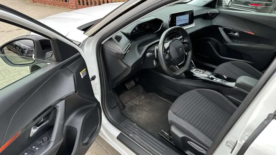 PEUGEOT 2008 -