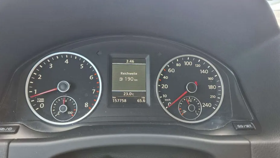 VOLKSWAGEN Tiguan -