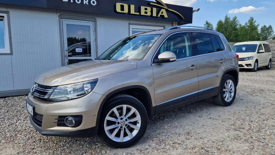 VOLKSWAGEN Tiguan -