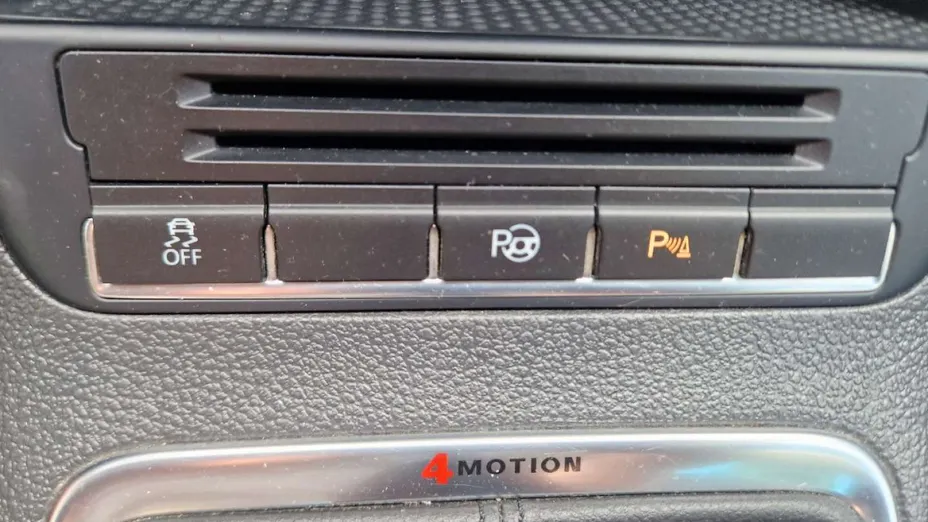 VOLKSWAGEN Tiguan -
