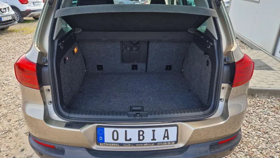 VOLKSWAGEN Tiguan -