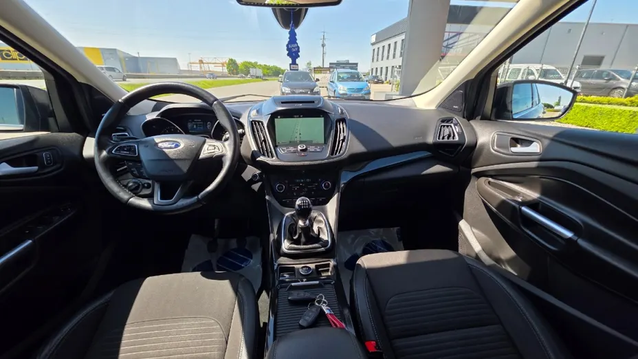 FORD Kuga -
