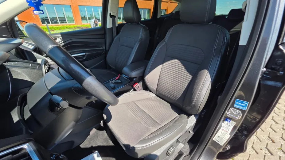 FORD Kuga -