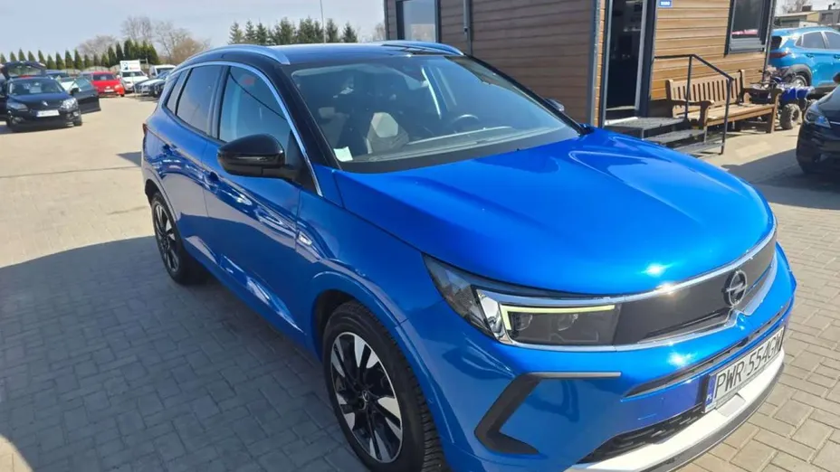 OPEL Grandland X -