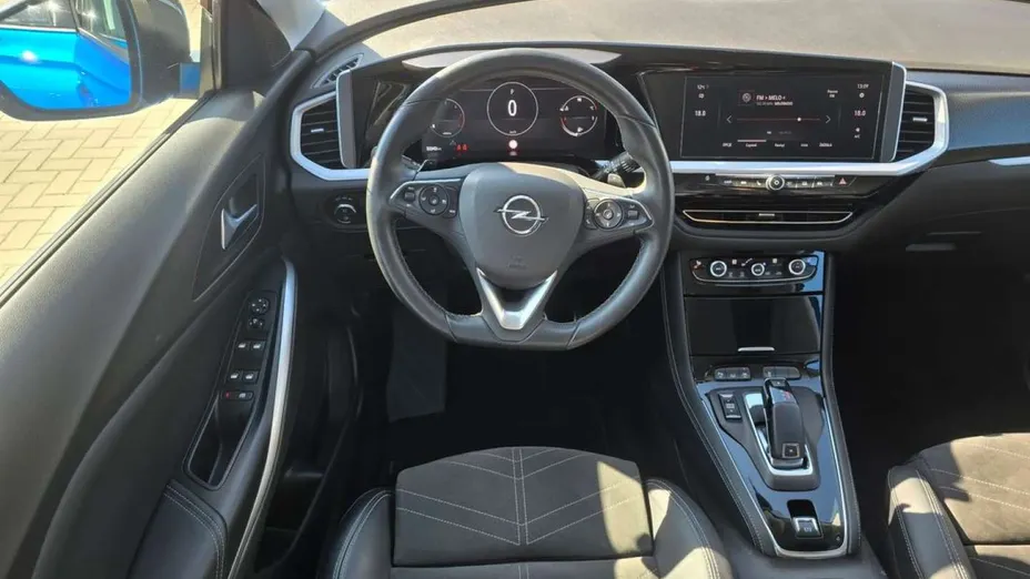 OPEL Grandland X -