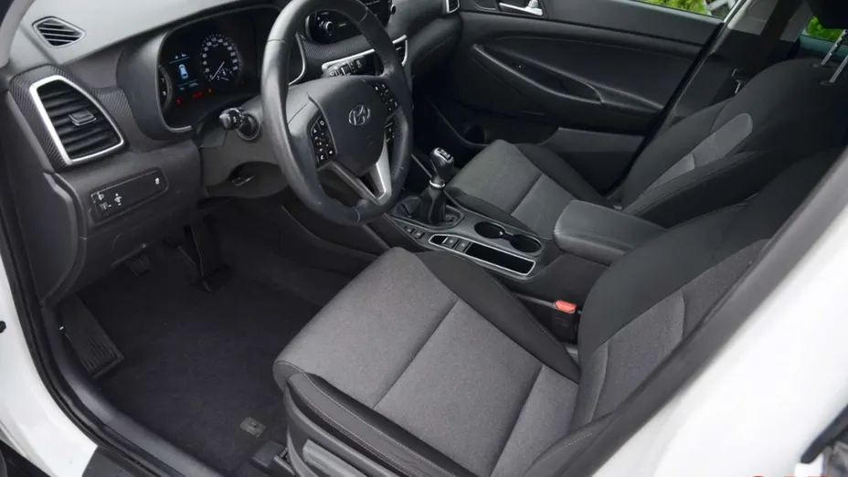 HYUNDAI Tucson -