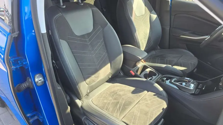 OPEL Grandland X -