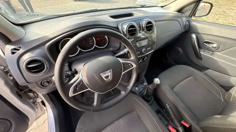 DACIA Sandero -