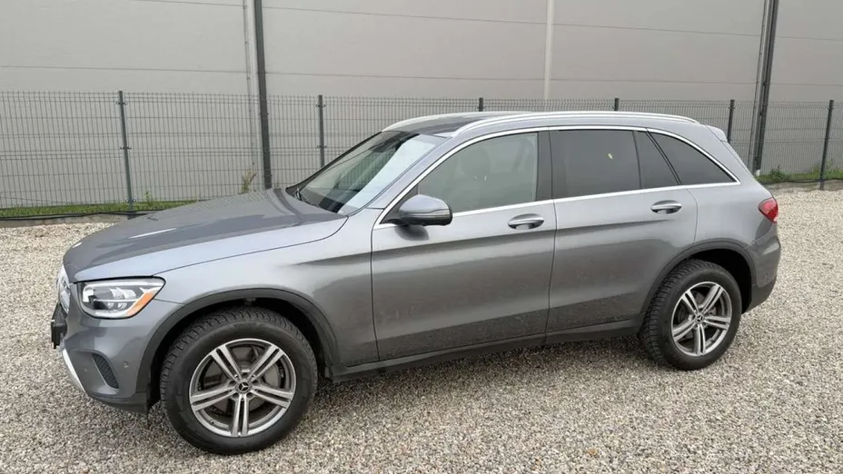 MERCEDES-BENZ GLC -