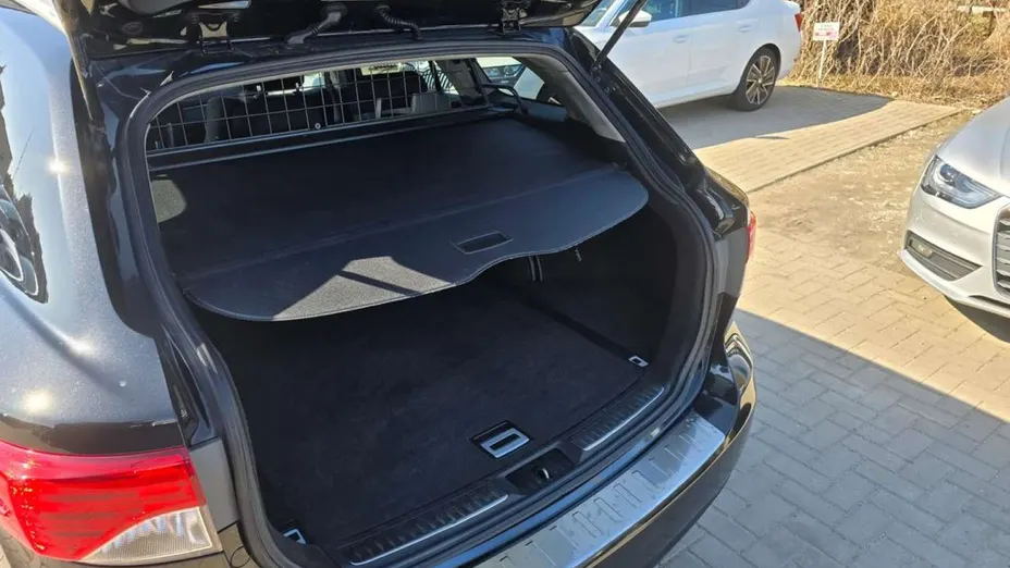 TOYOTA Avensis -