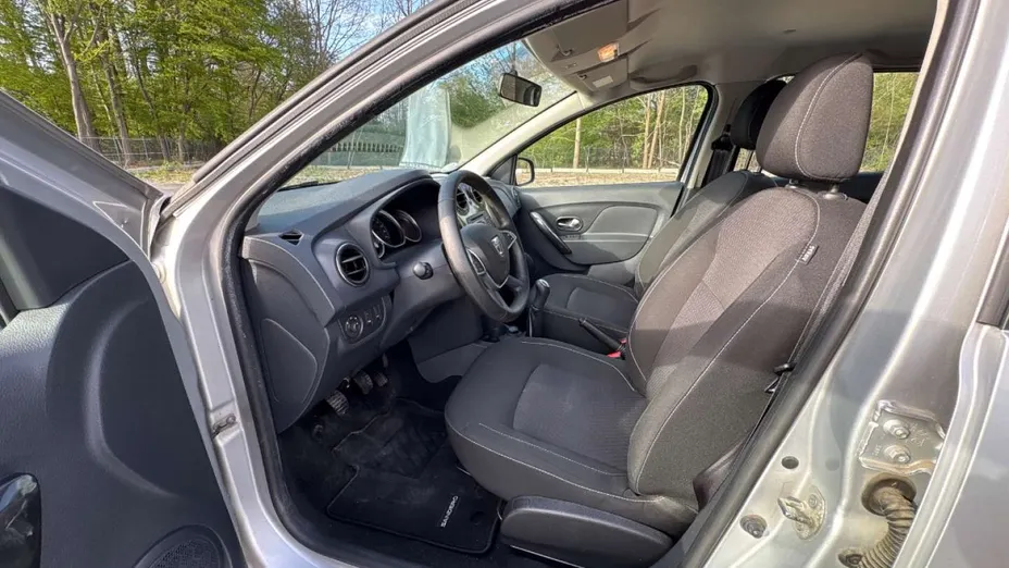 DACIA Sandero -