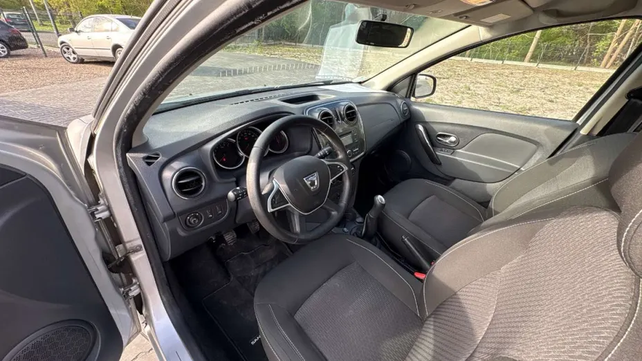 DACIA Sandero -