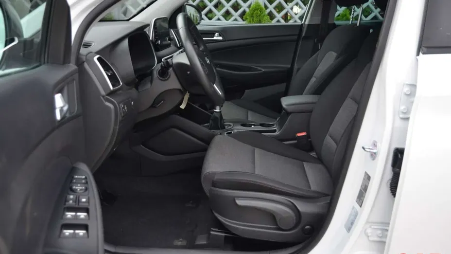 HYUNDAI Tucson -
