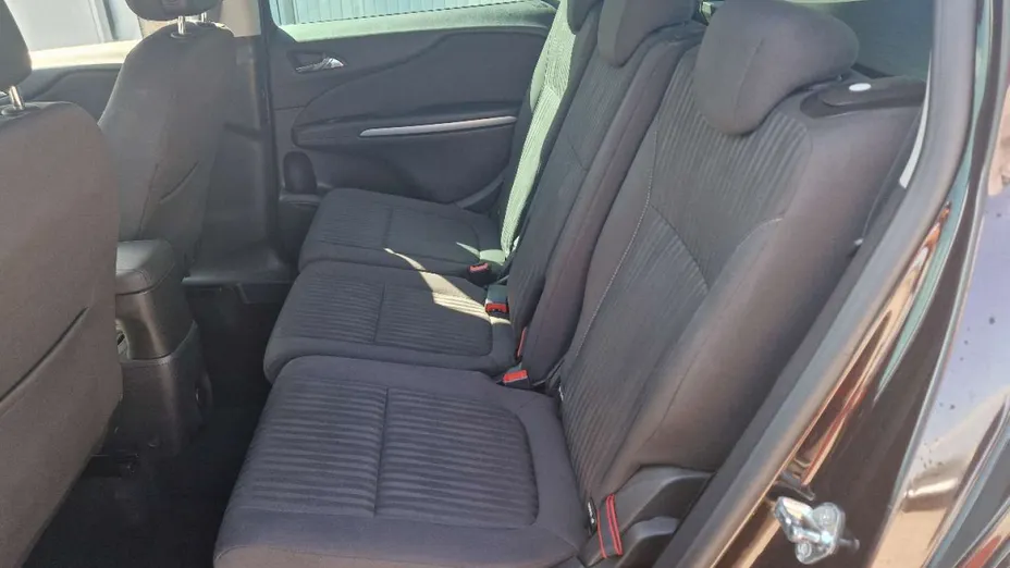 OPEL Zafira -