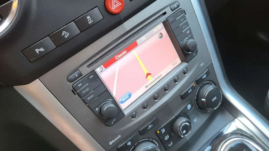 OPEL Antara -