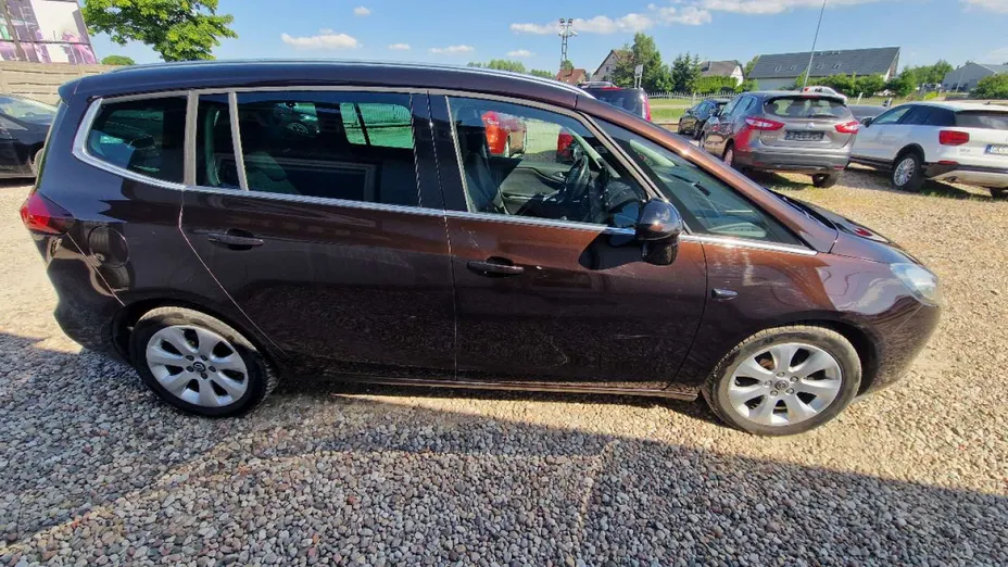 OPEL Zafira -
