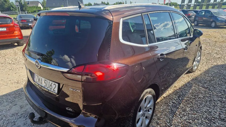 OPEL Zafira -