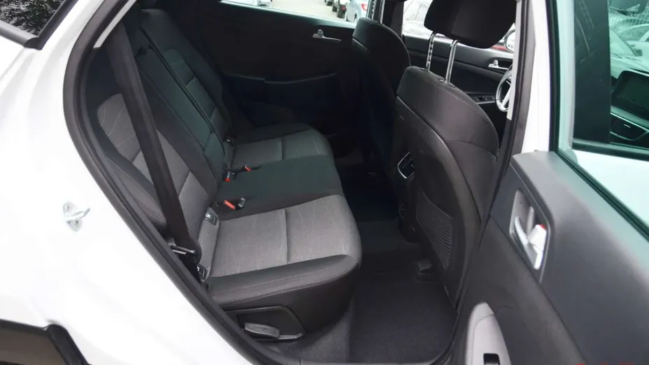 HYUNDAI Tucson -