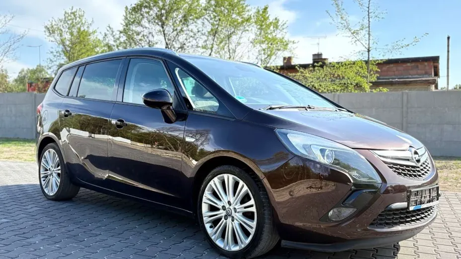 OPEL Zafira -
