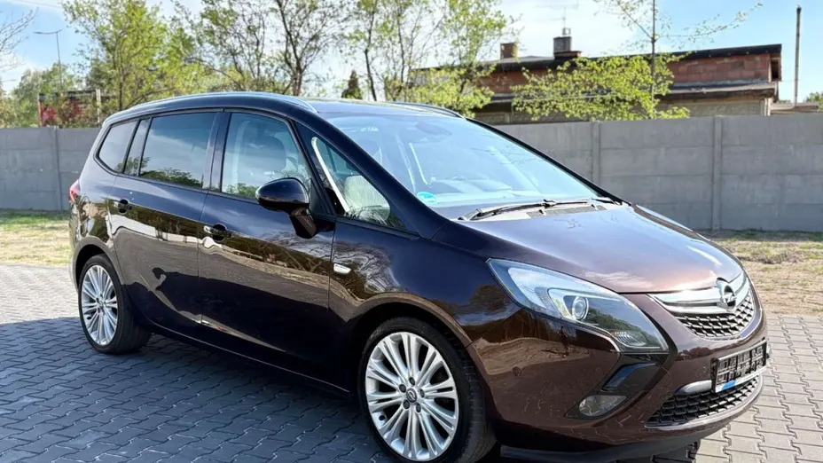 OPEL Zafira -