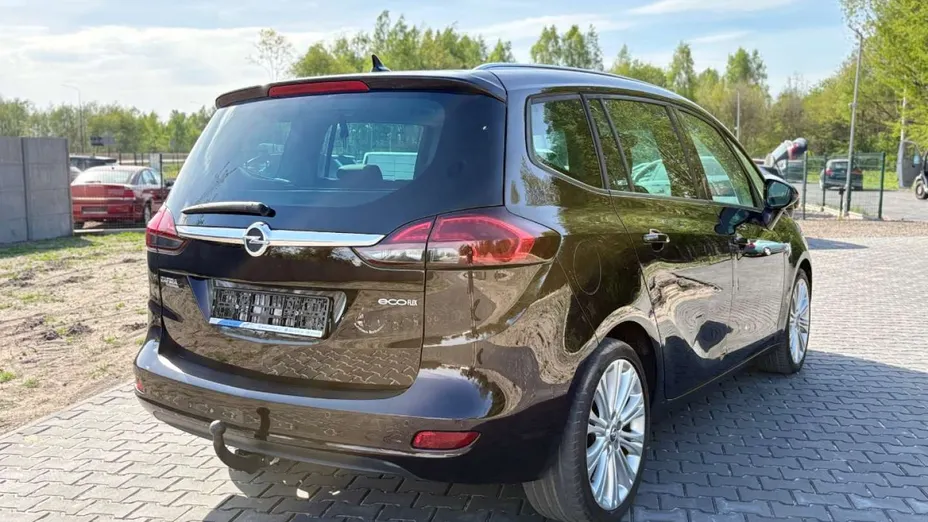 OPEL Zafira -