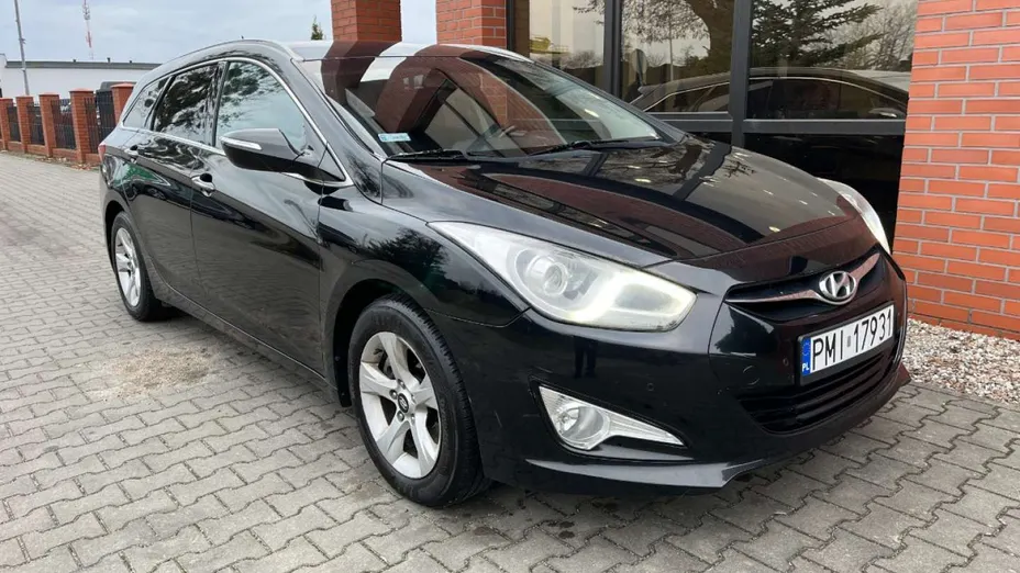 HYUNDAI i40 -