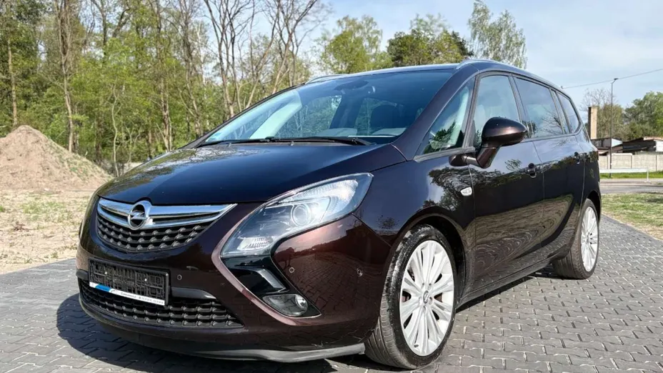OPEL Zafira -
