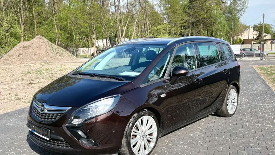 OPEL Zafira -