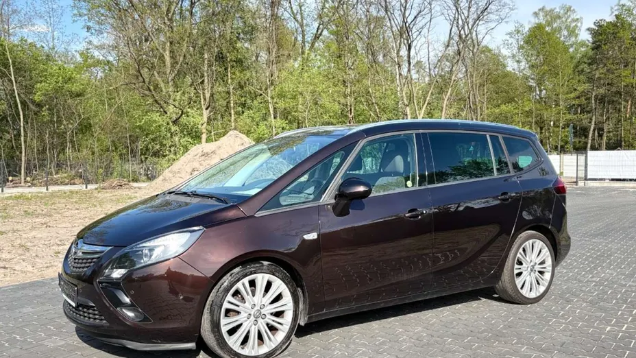 OPEL Zafira -