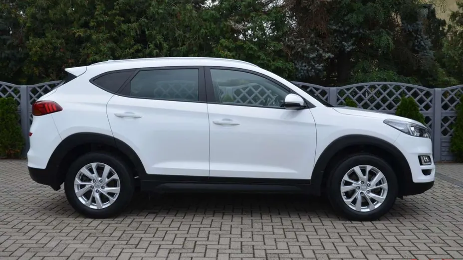 HYUNDAI Tucson -