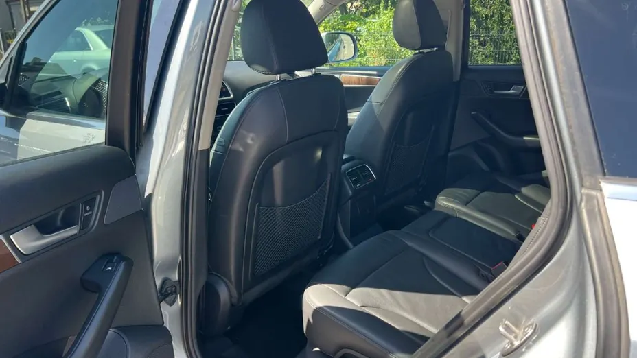 AUDI Q5 -