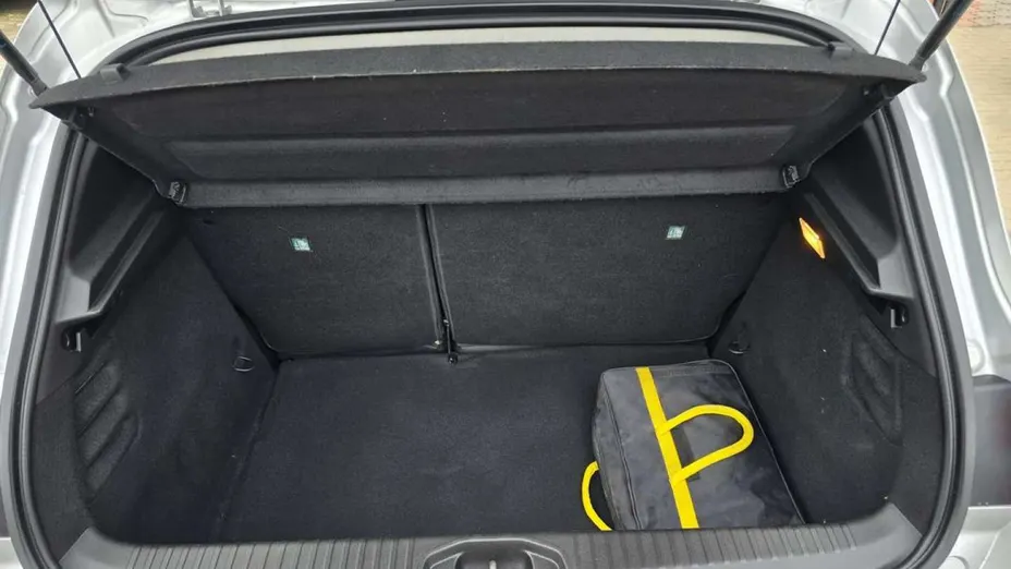 RENAULT Clio -