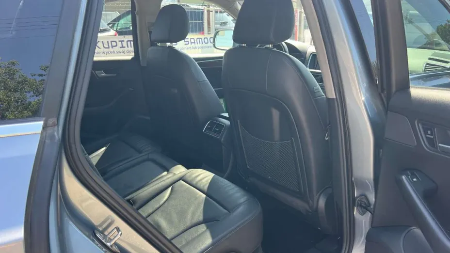 AUDI Q5 -