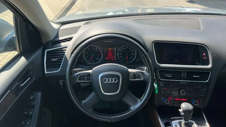 AUDI Q5 -