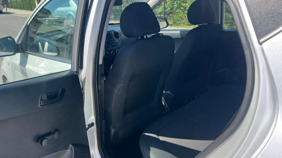 HYUNDAI i10 -