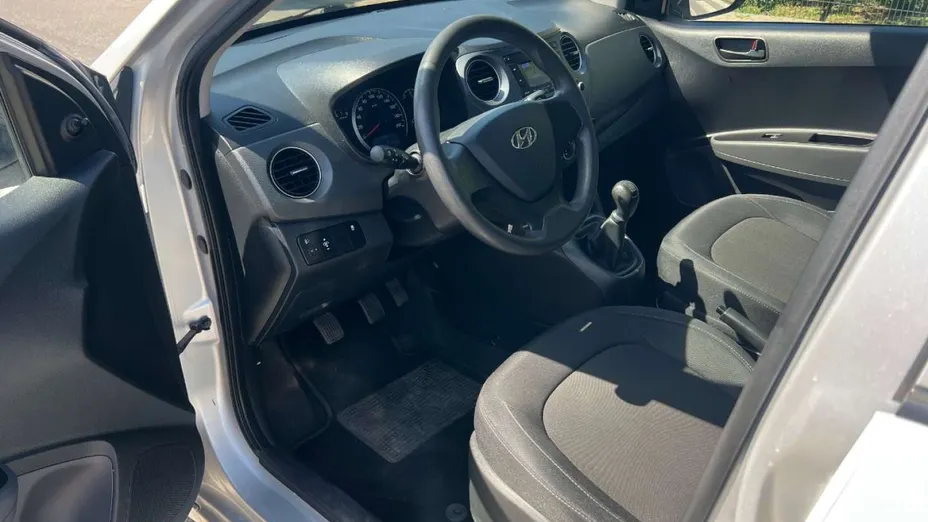 HYUNDAI i10 -